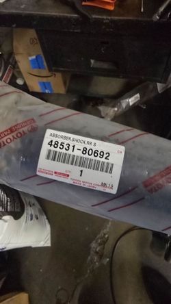 2 rear shocks for 3rd Gen 4runner.