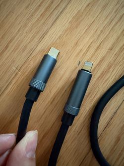 USB-Lightning Charging Cable