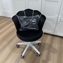 Velvet Task Chair 360 Swivel Adjustable Height Office Chair. Black