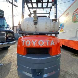 Sale Toyota forklift 
$7,900
