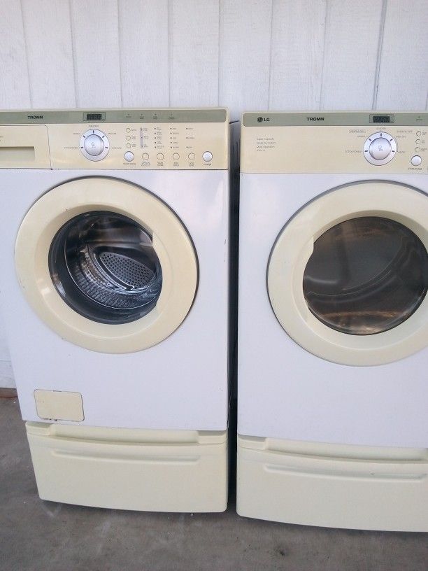 LG Tromm Washer And Dryer Set 