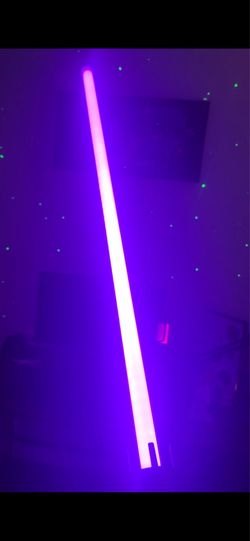 Disneyland Savi’s Workshop Lightsaber
