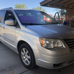 2010 Chrysler Town & Country