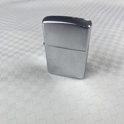 Vintage 1998 Zippo Lighter Made In USA 