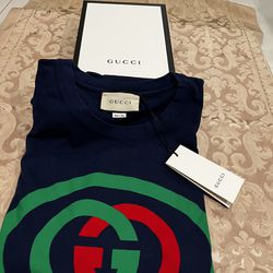 Gucci tshirt authentic Large 