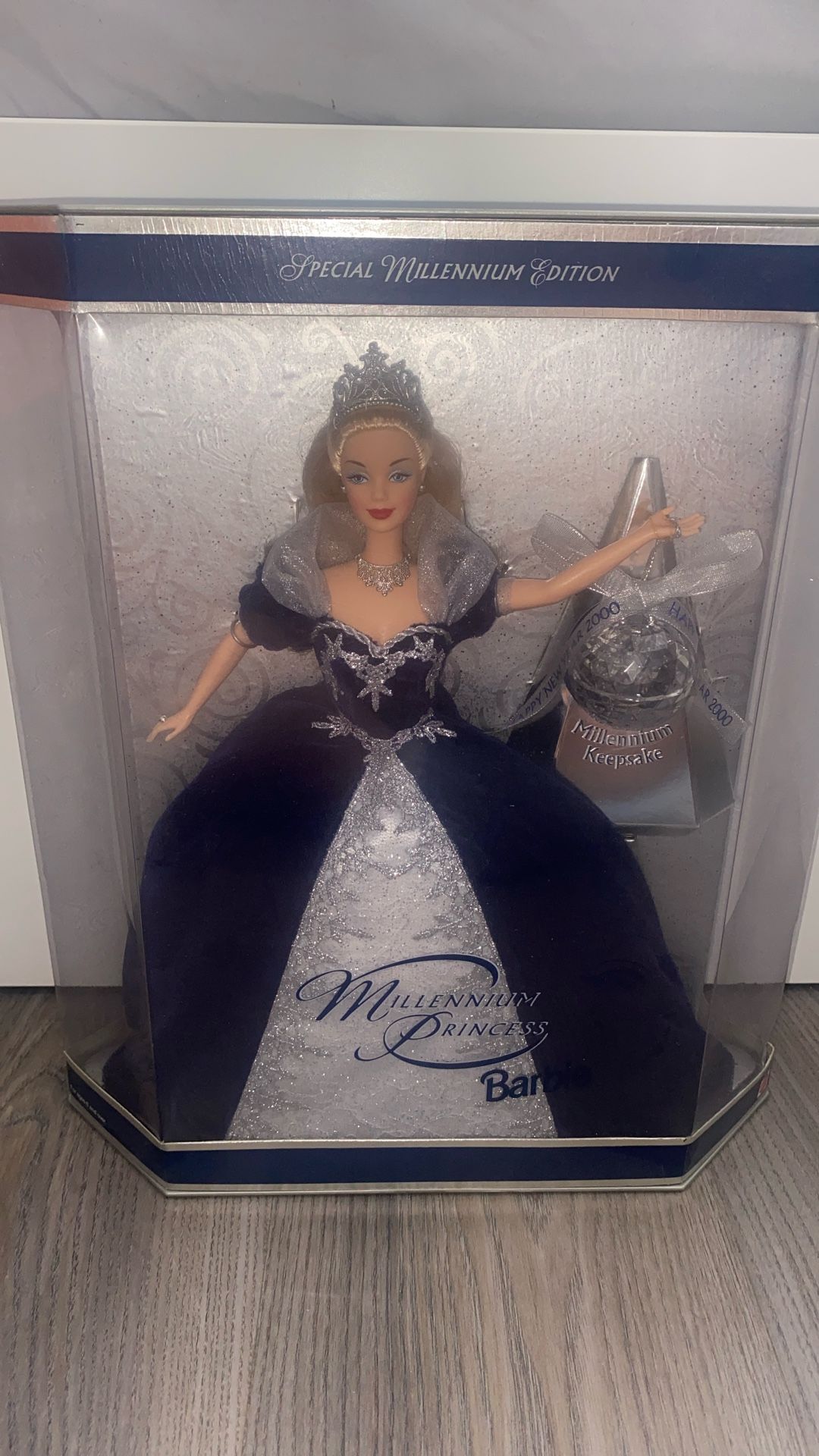 Millennium Princess 2000 Barbie Doll Special Edition with Millenium Keepsake