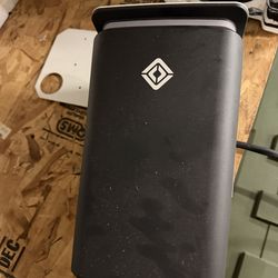 NEW Rivian EV Wall Charger (48A Level 2) + Mounting Plate