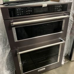 KitchenAid - 30" Single Electric Convection Wall Oven with Built-In Microwave - Black Stainless Steel 