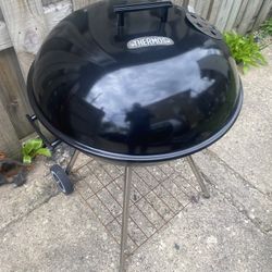 22” Thermos Charcoal Grill 