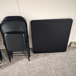Card table and 4 chairs Black