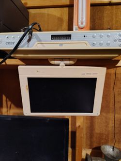 Colby Under The Counter DVD Player 