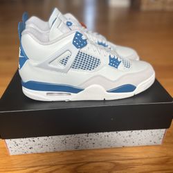 Jordan 4 ‘Military Blue’ Size 11