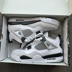 Jordan 4s