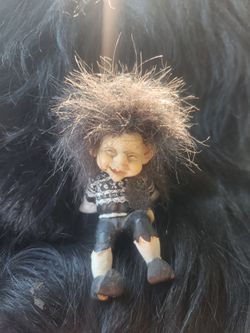 Trola Figure