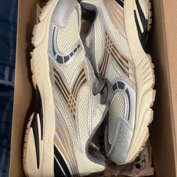 Diadora Men Size 8 1/2