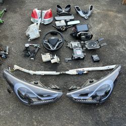 Hyundai Veloster miscellaneous partes parts accessories 