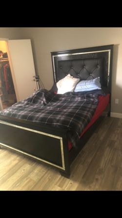 New bed still in plastic need gone ASAP