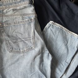 American Eagle straight leg jeans 