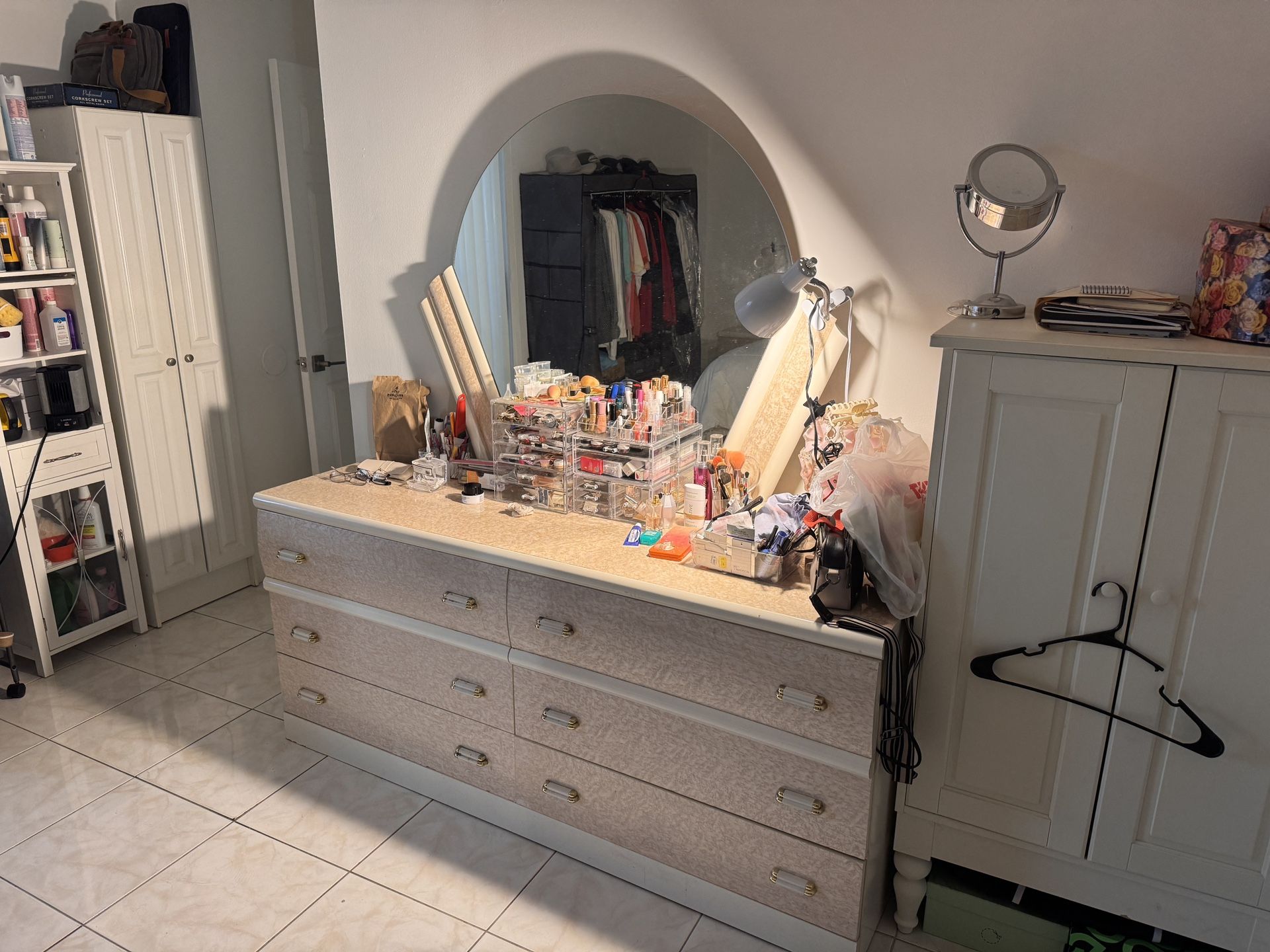 Six Drawer Dresser With Mirror