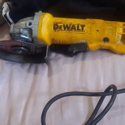 Dealt Angle Grinder