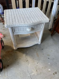 White Wicker Side Table/Nightstand