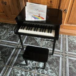 Kids Piano Including Bench 