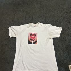 supreme shirt (Read Desc)
