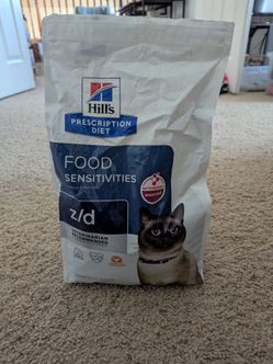 Hills z/d food sensitivity cat food