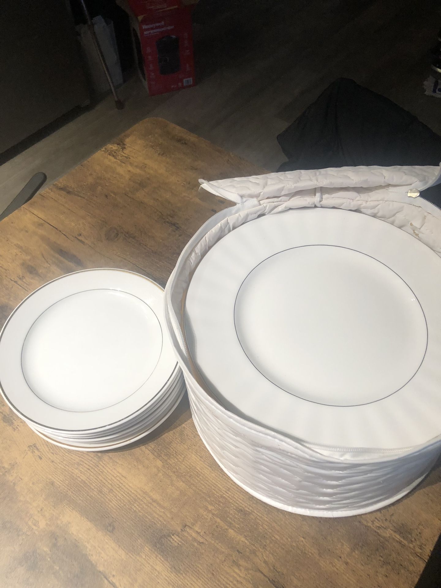 Gorham Grand Manor PLATINUM Plates