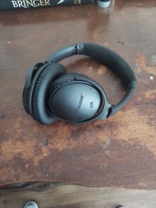 Bose Quiet Comfort 35 2