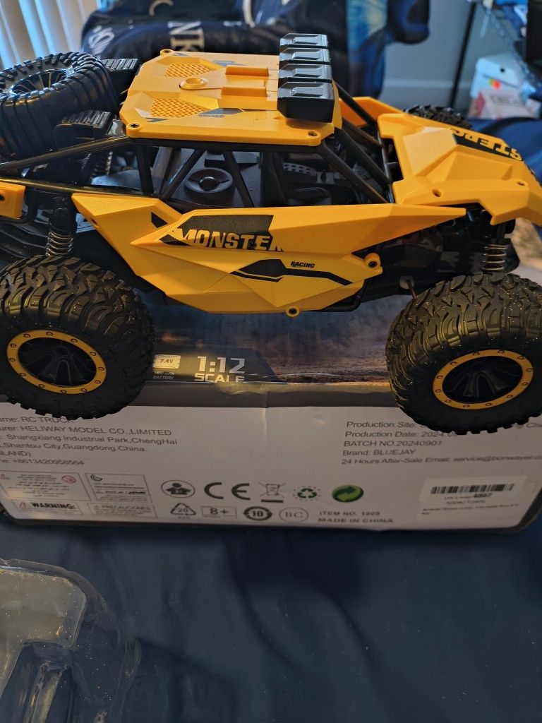 Brand New RC Truck Off Road Has 2 Batteries & Charger