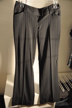 Women’s dress pants, size 5/petite. Several available