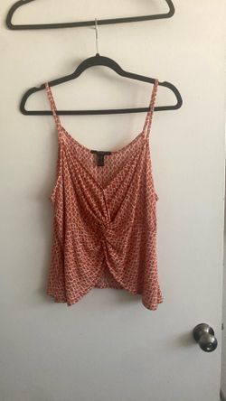 Tank top small front slit size L