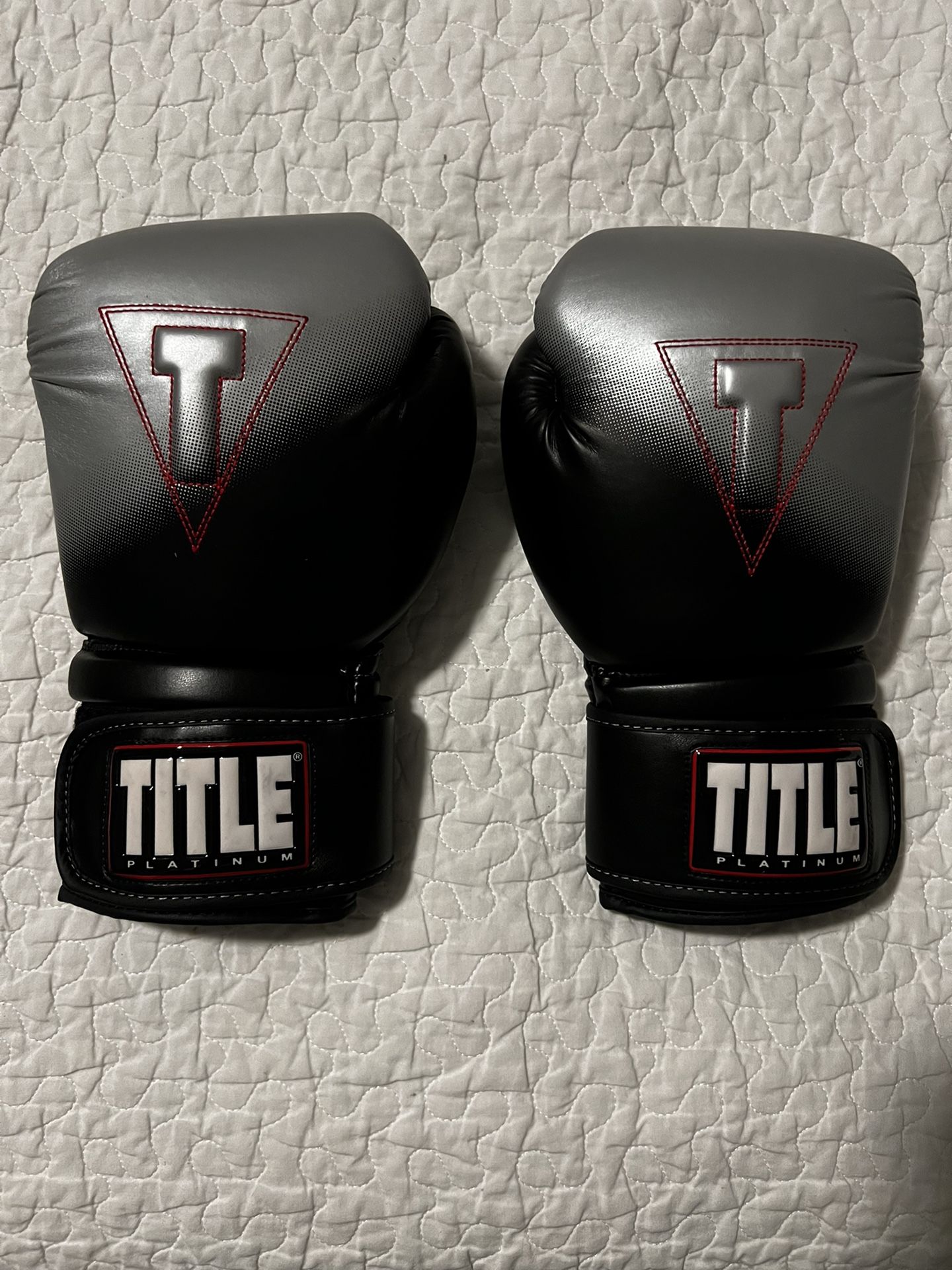 Platinum Title 14 Oz Boxing Gloves Title Boxing Platinum Proclaim