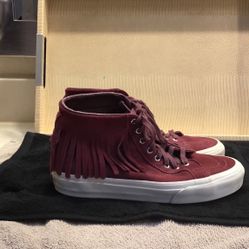 Women’s Fringed Tennis Shoes By Vans Size 8