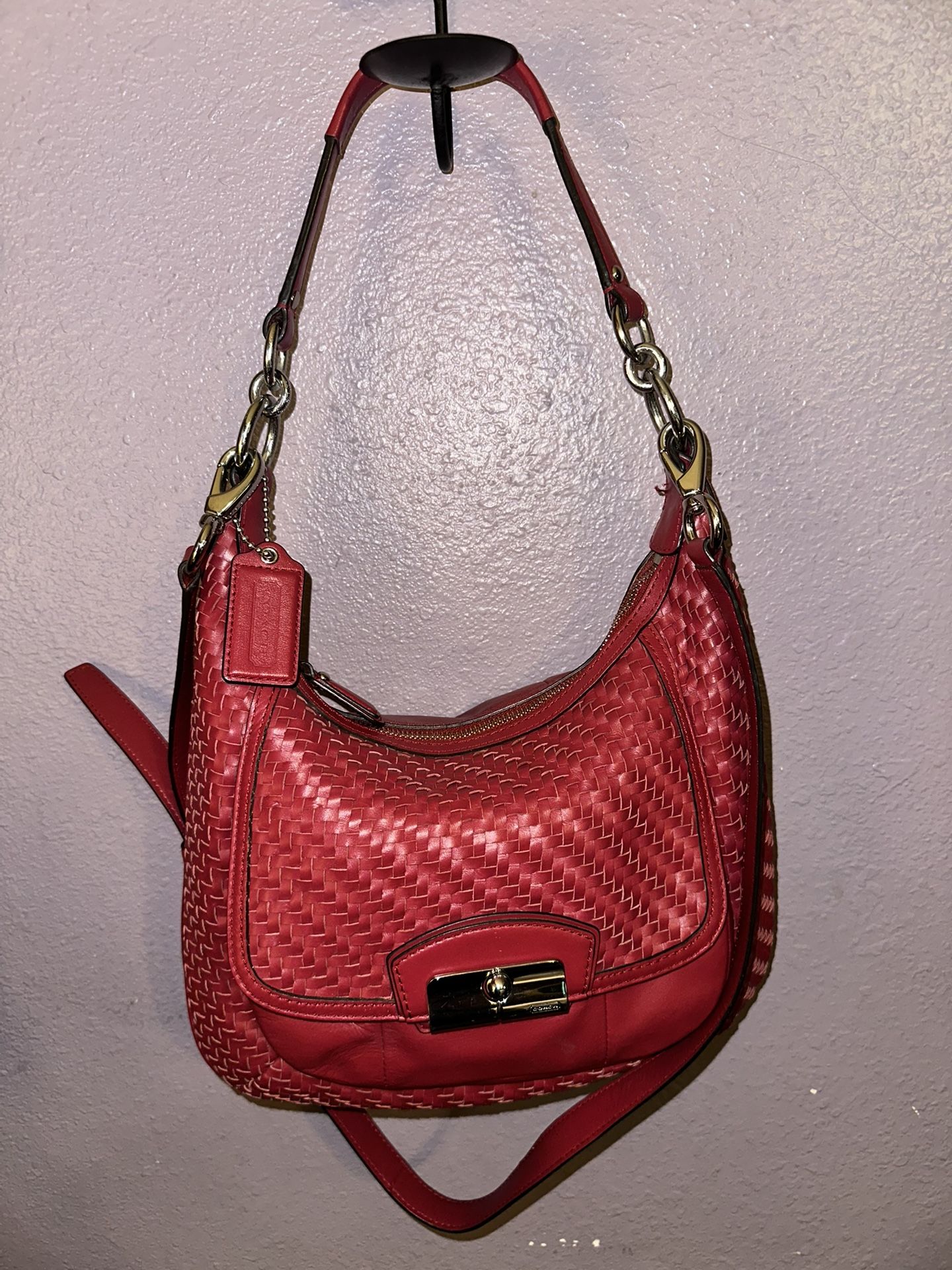 Authentic Coach Kristin Woven Leather Purse Hobo Handbag Pinkish Red Buckle Flap Like New