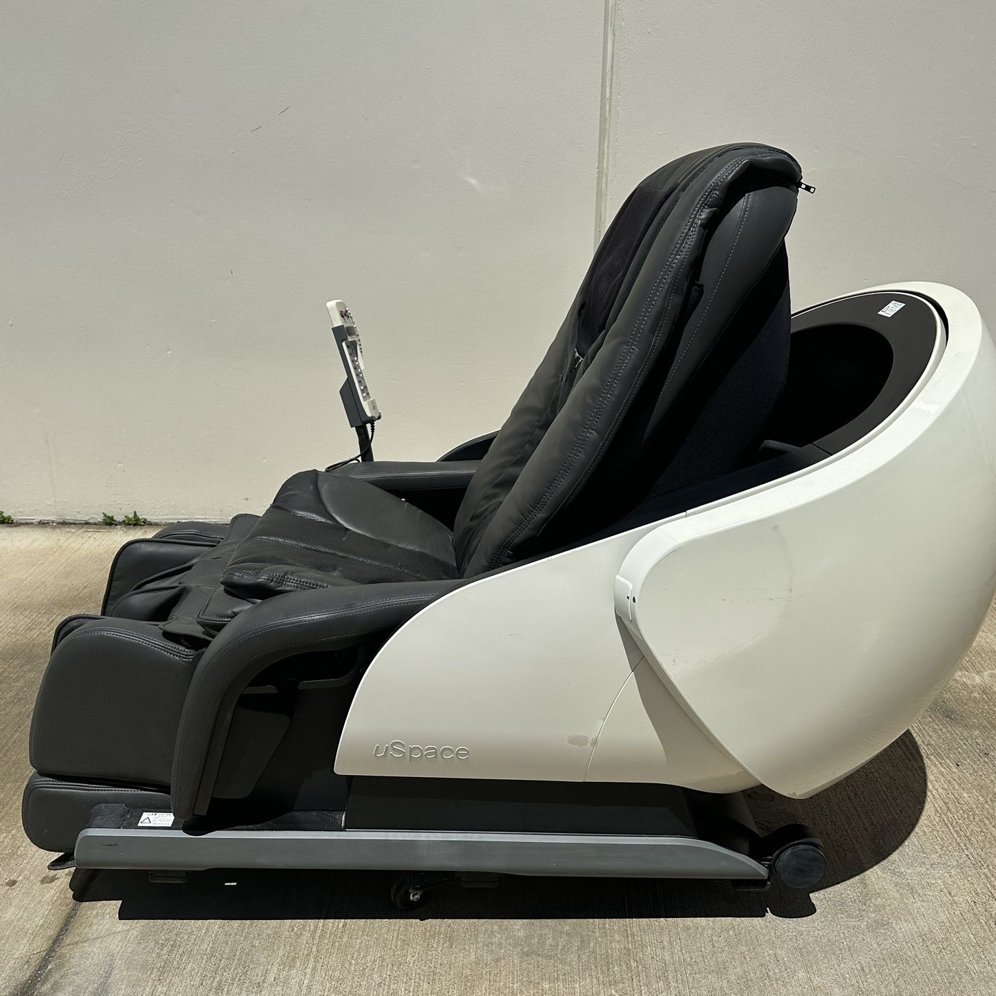 OSIM uSpace Massage Chair 