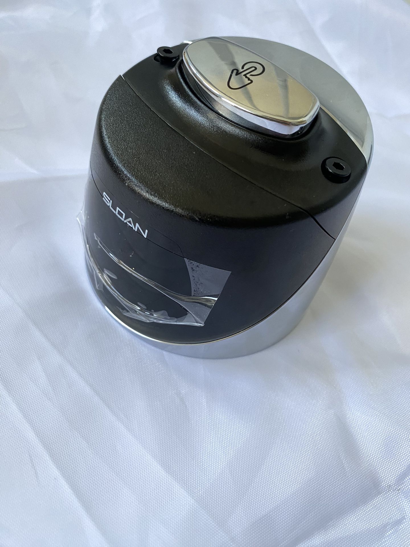 Sloan EBV-142-A Single Flush Cover Assembly - For use with Sloan G2 & ECOS Sensor Water Closet Flushometers - Includes Cover, Push-Button, Screws and 