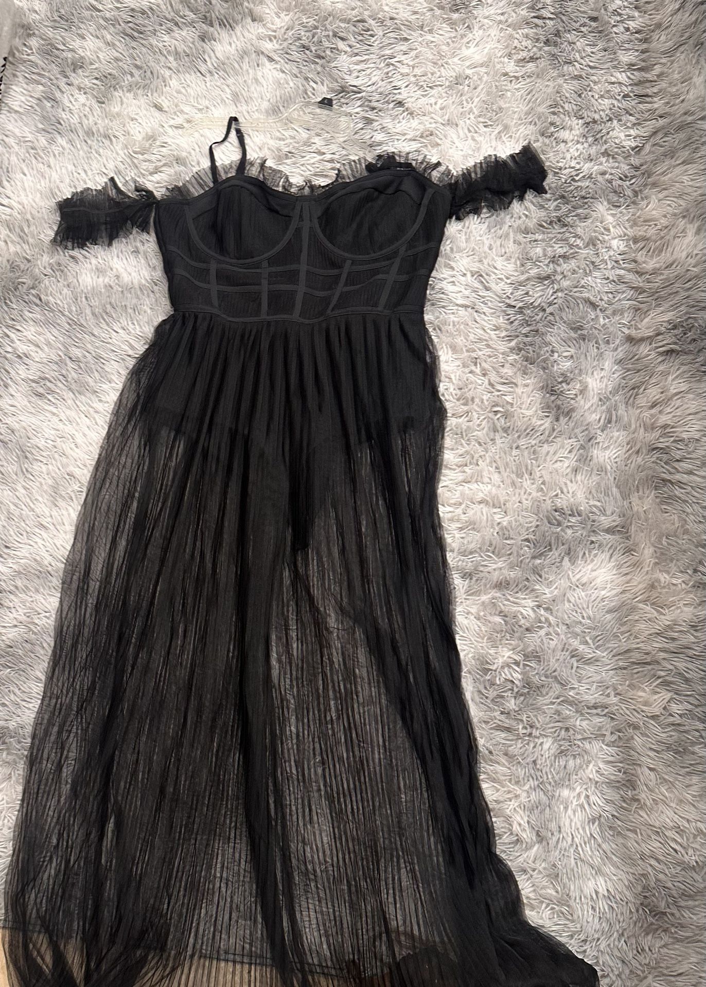 Maxi Black Dress With Bodysuit