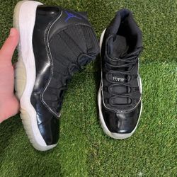 Jordan 11 Space Jam Size  6y