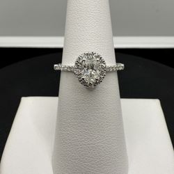 White Gold .31 Carat Oval Diamond Engagement Ring