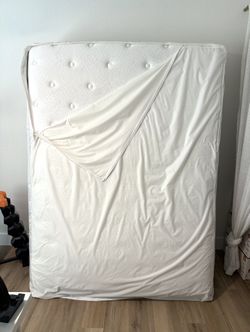 Queen Mattress & Box Spring