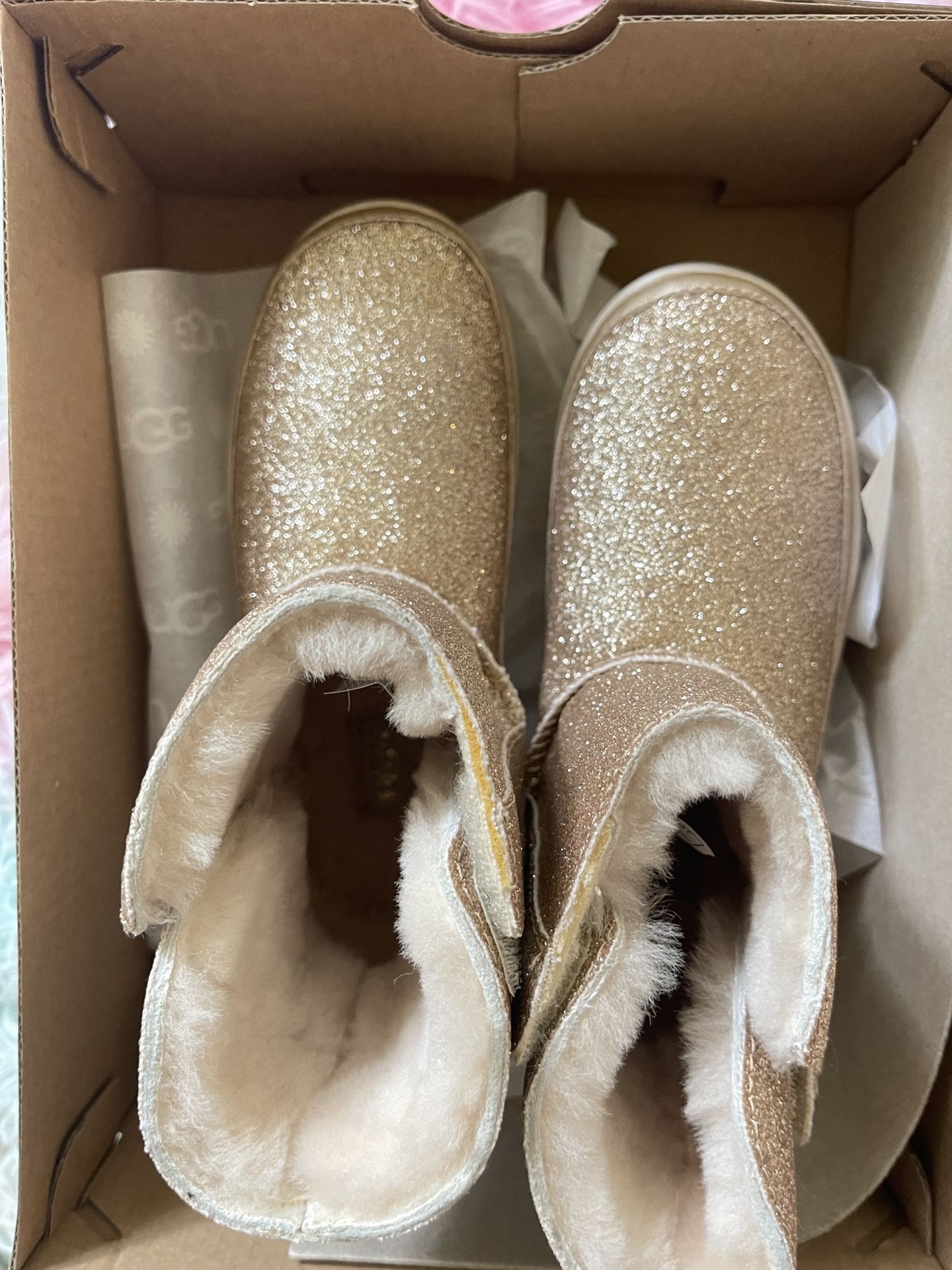 Kids Ugg Boot Size 10