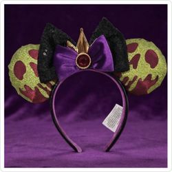 👑 Disney Evil Queen Poison Apple Minnie Ears Headband