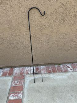 8 Shepherd hooks, 4 feet high