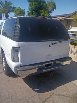 2004 Chevrolet Suburban