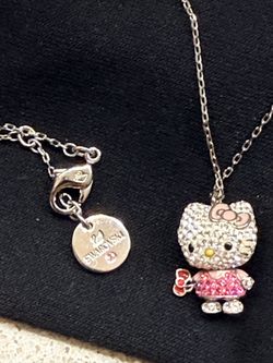 LIMITED EDITION COLLECTORS ITEM *****SWAROVSKI  SANRIO HELLO KITTY 3D PemdentNUCLAS Necklace Pendant Pink