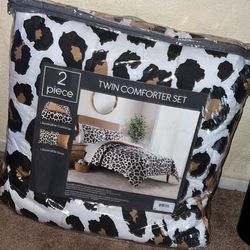 Twin Comforter Set 
