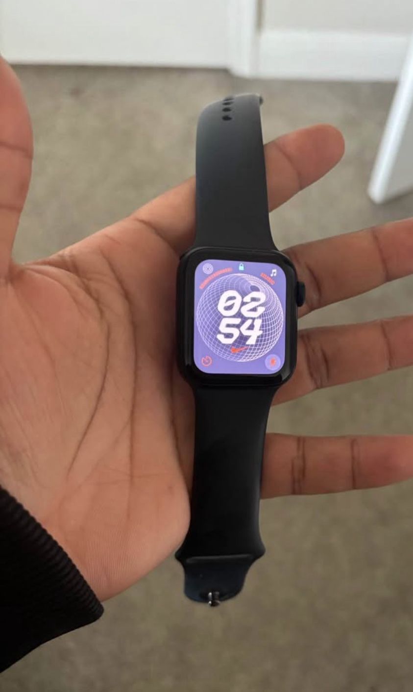 Apple Watch SE