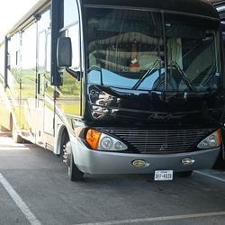 FOR SALE - 2007 Fleetwood Pace Arrow 35A  